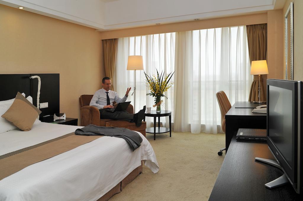 Ramada Plaza Shanghai Gateway Eksteriør billede